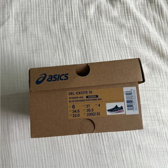 Asics Women's Gel Excite 10 Running Shoe - Picture 6 of 6